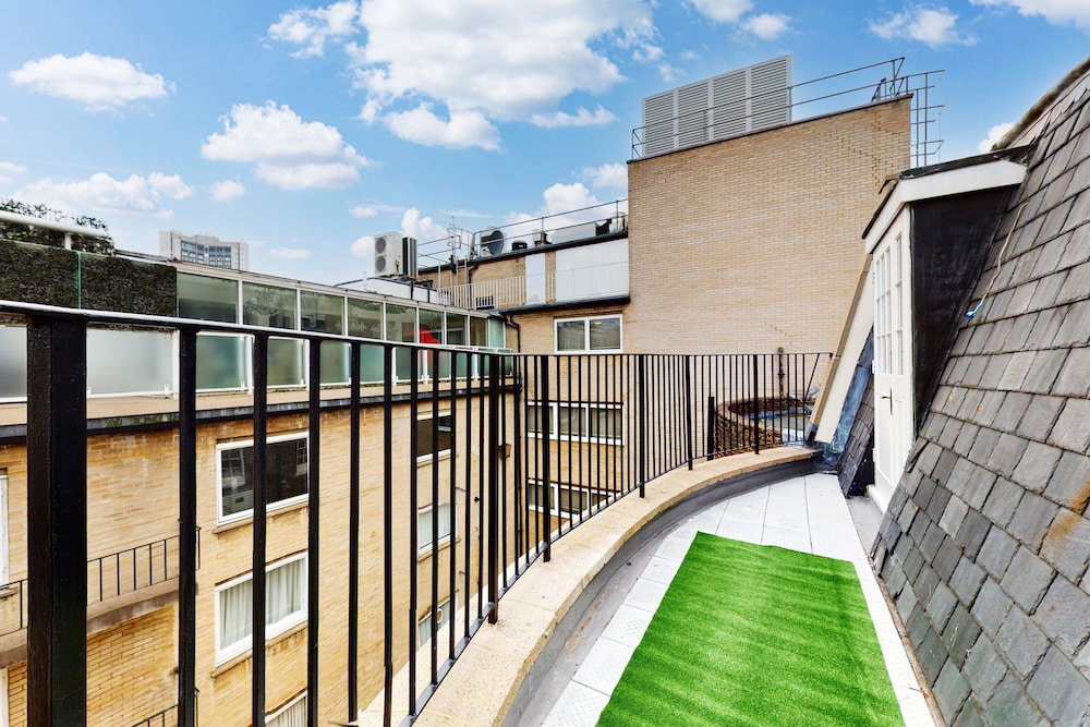 Park Lane Apartments/Clarges Street 42/50