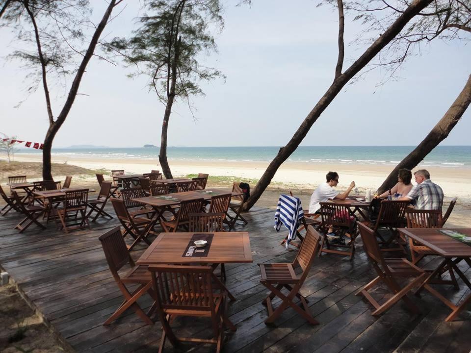 Samsuria Beach Resort & Residence 40/52