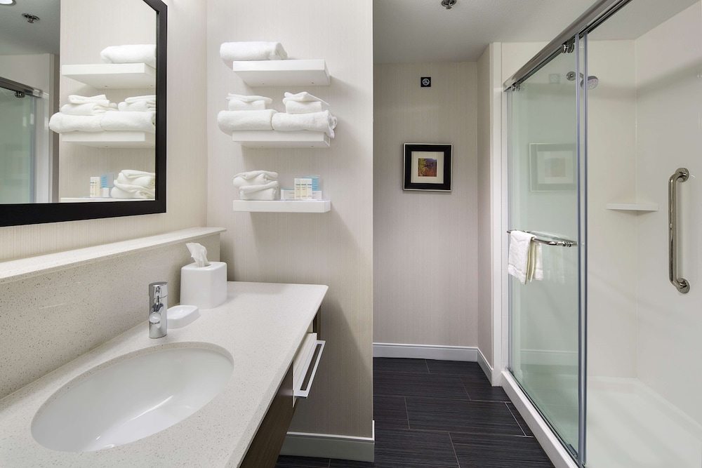 Hampton Inn Suites Page Lake Powell 9/42