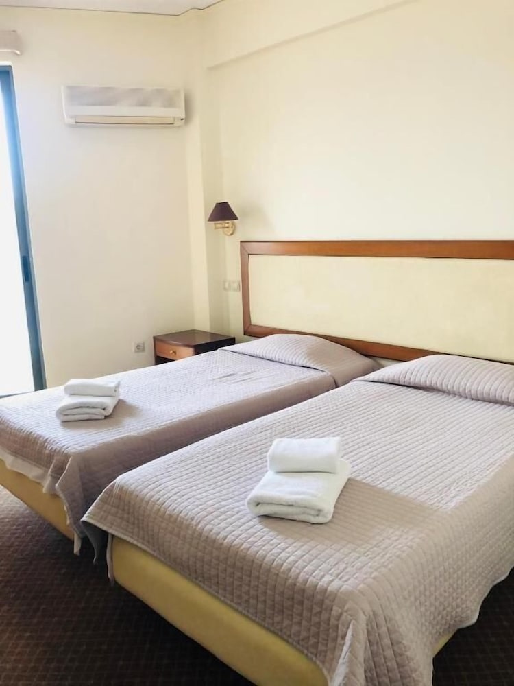 Four Seasons Hotel Glyfada 15/58