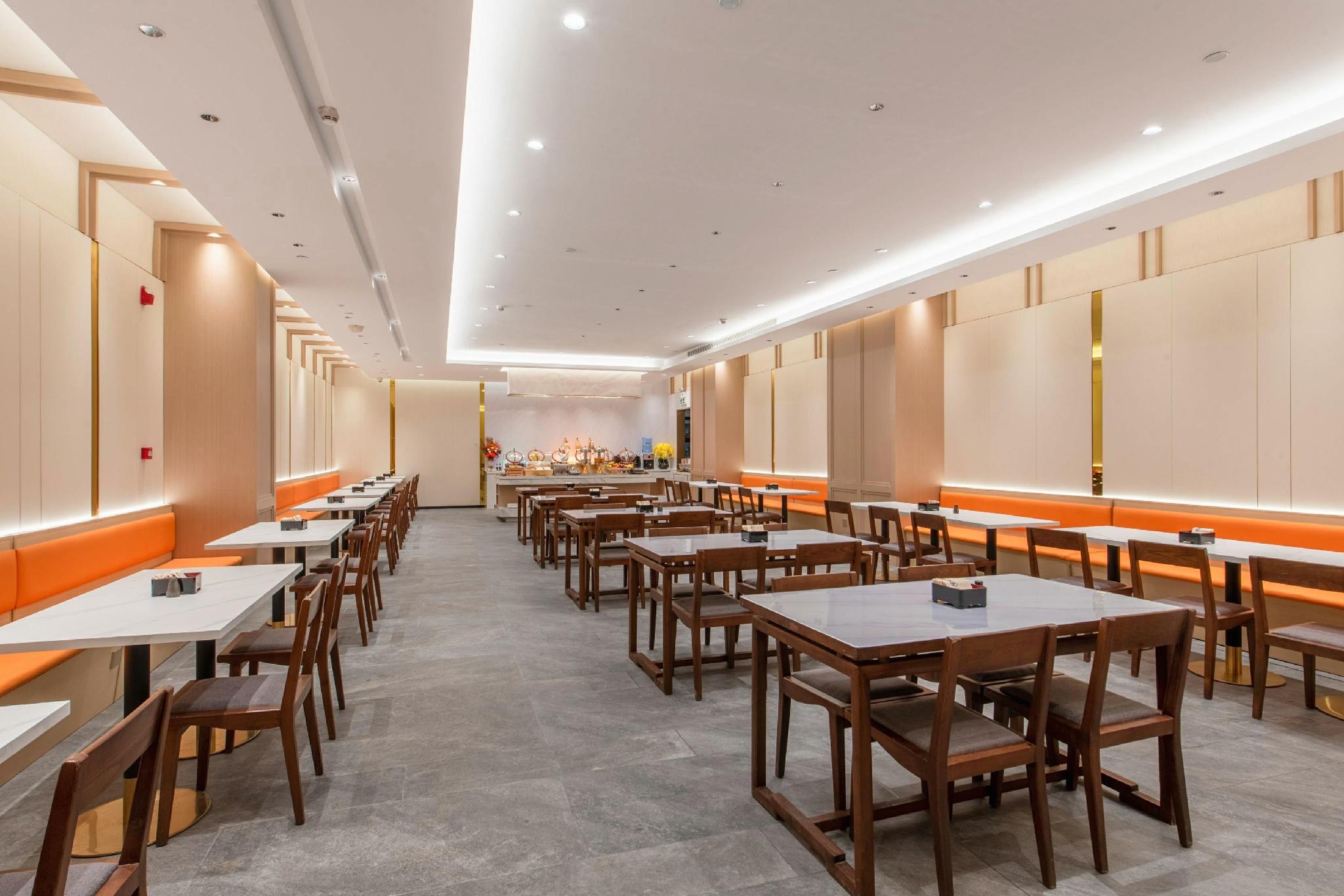ZMAX Hotel (Zhuhai Gongbei Port) 35/42