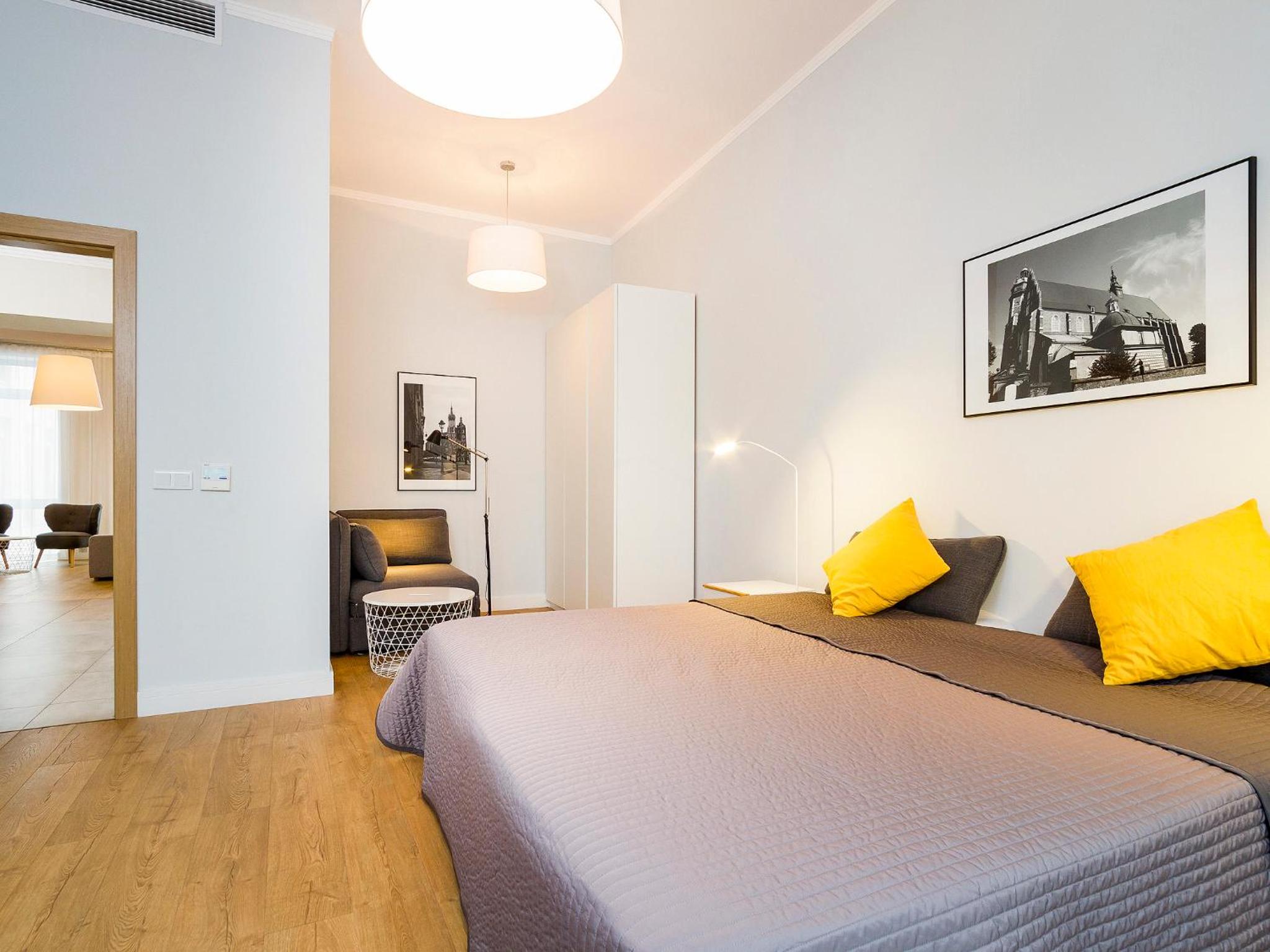 2 BEDROOMS, APARTMENT