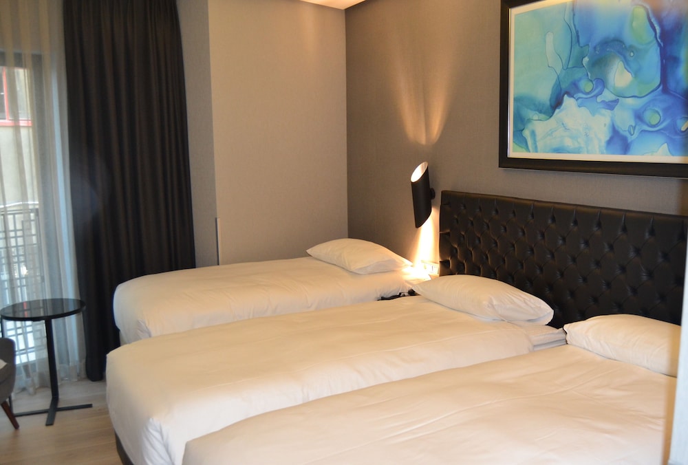 Barbera Hotel 34/71