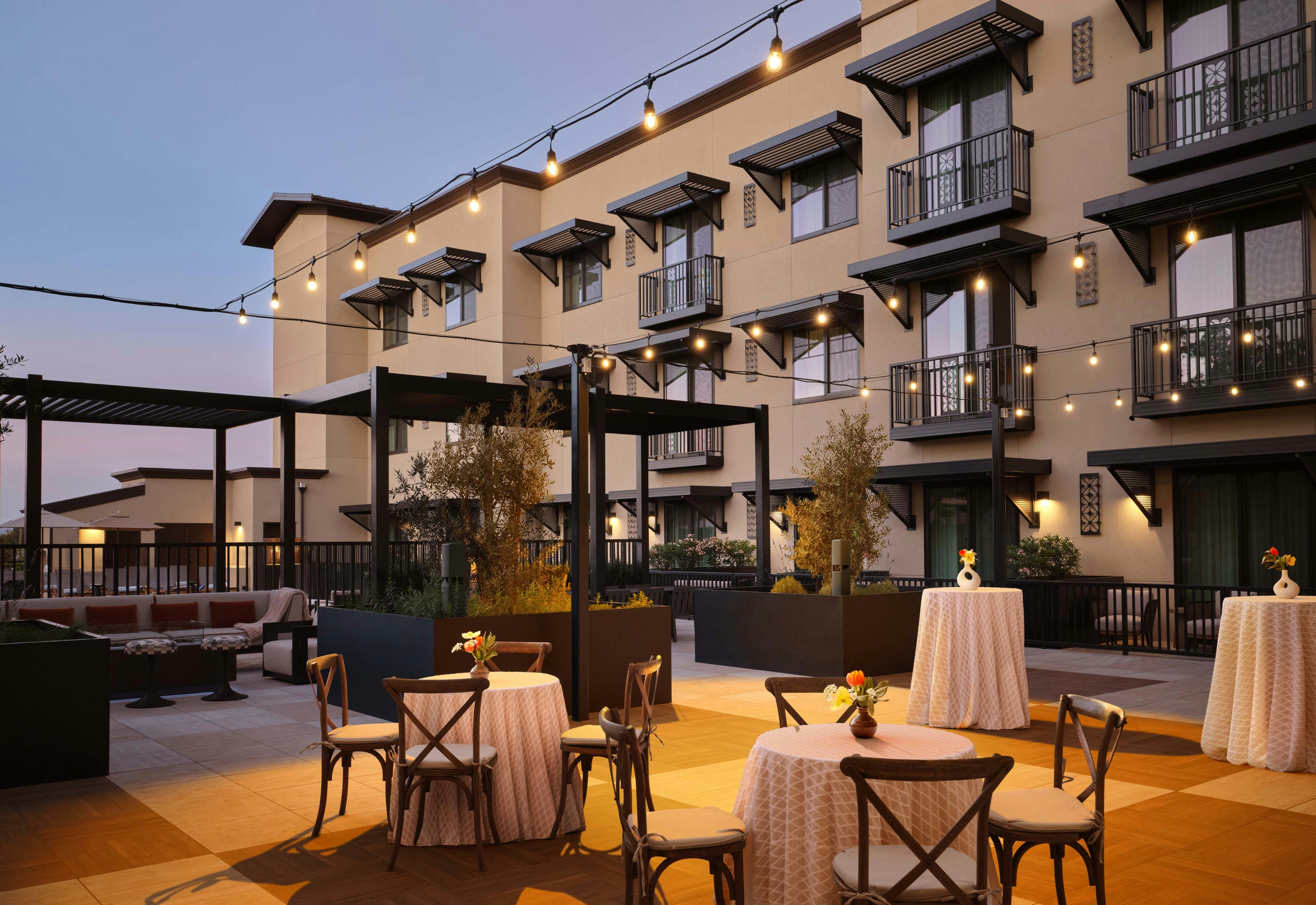 The Ava Hotel Paso Robles, Curio Collection by Hilton 24/45
