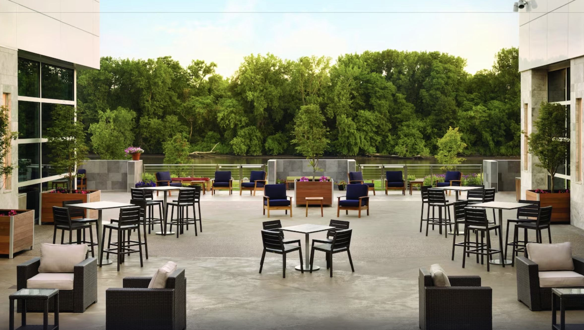 The Landing Hotel at Rivers Casino and Resort 38/63