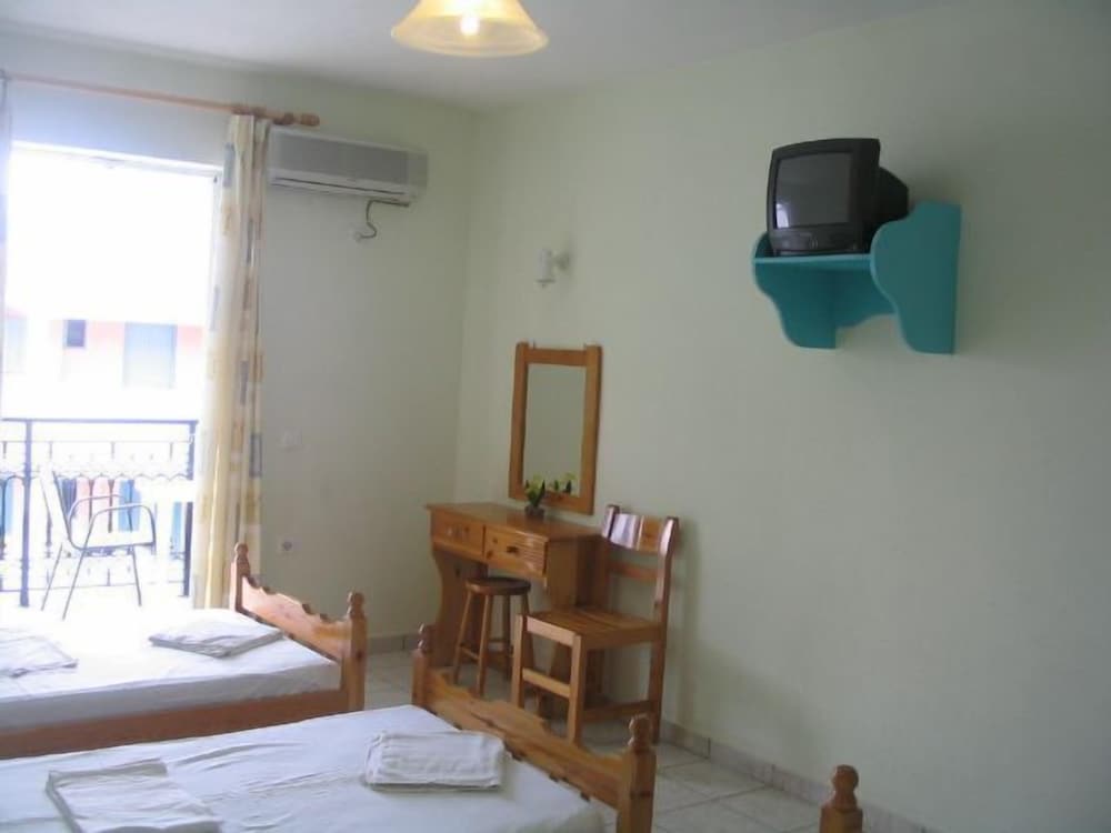 Vossos Hotel Apartments 28/41