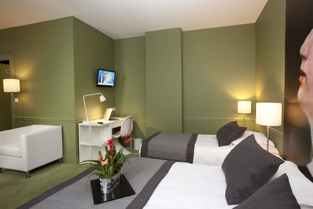 Cecyl Hotel 37/50