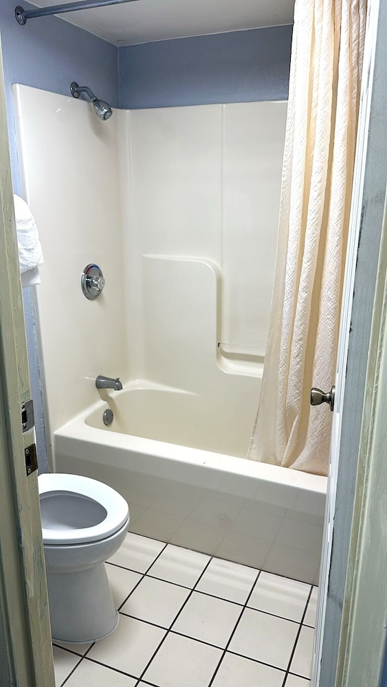 Travelodge by Wyndham Salisbury MD 47/50