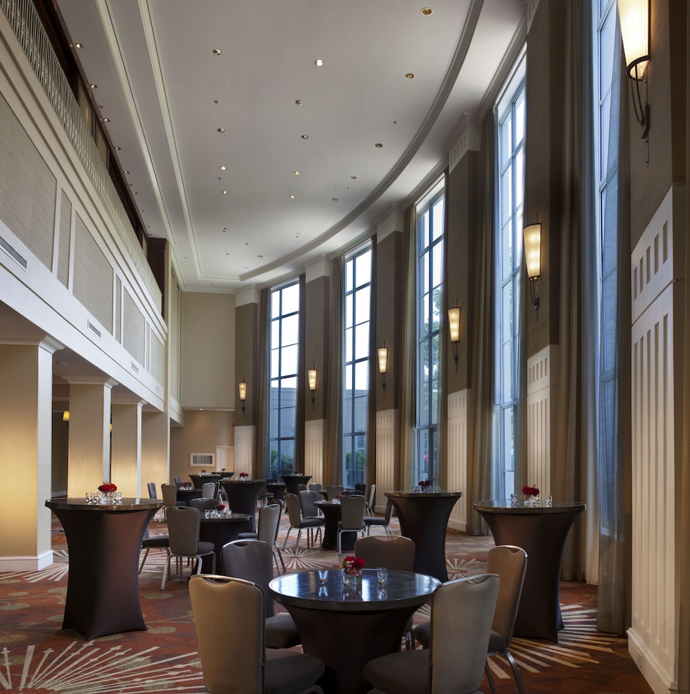 Hyatt Regency Long Island 36/61