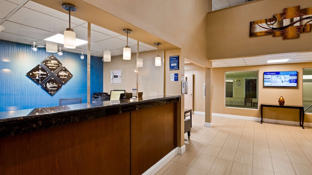 Best Western Airport Inn 7/39