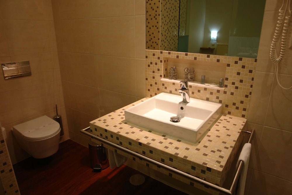 Universal Hotel 32/58