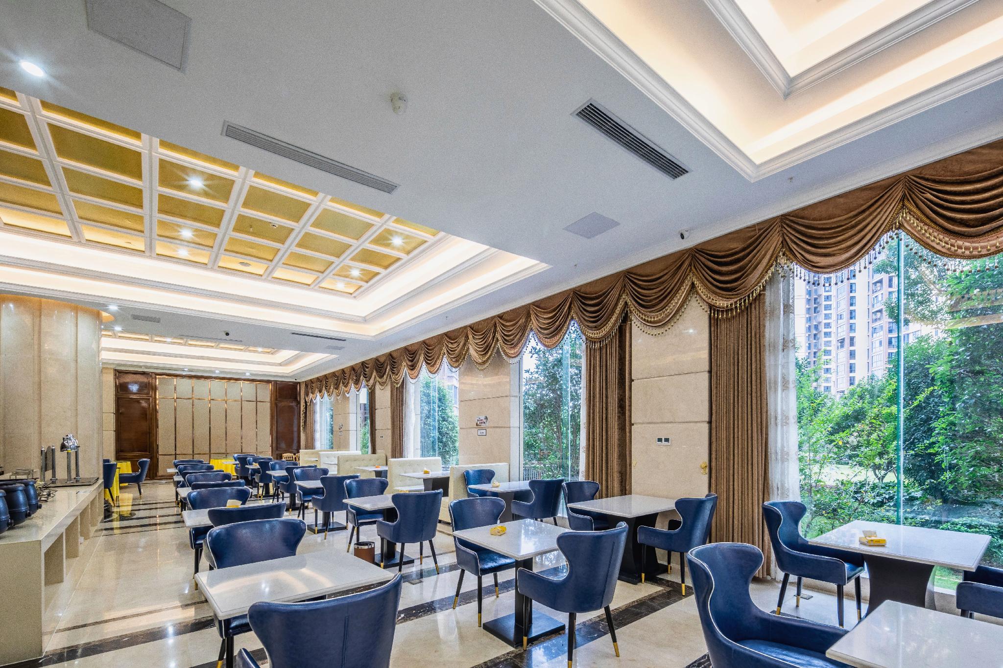 Vienna International Hotel (Loudi Stadium) 32/40