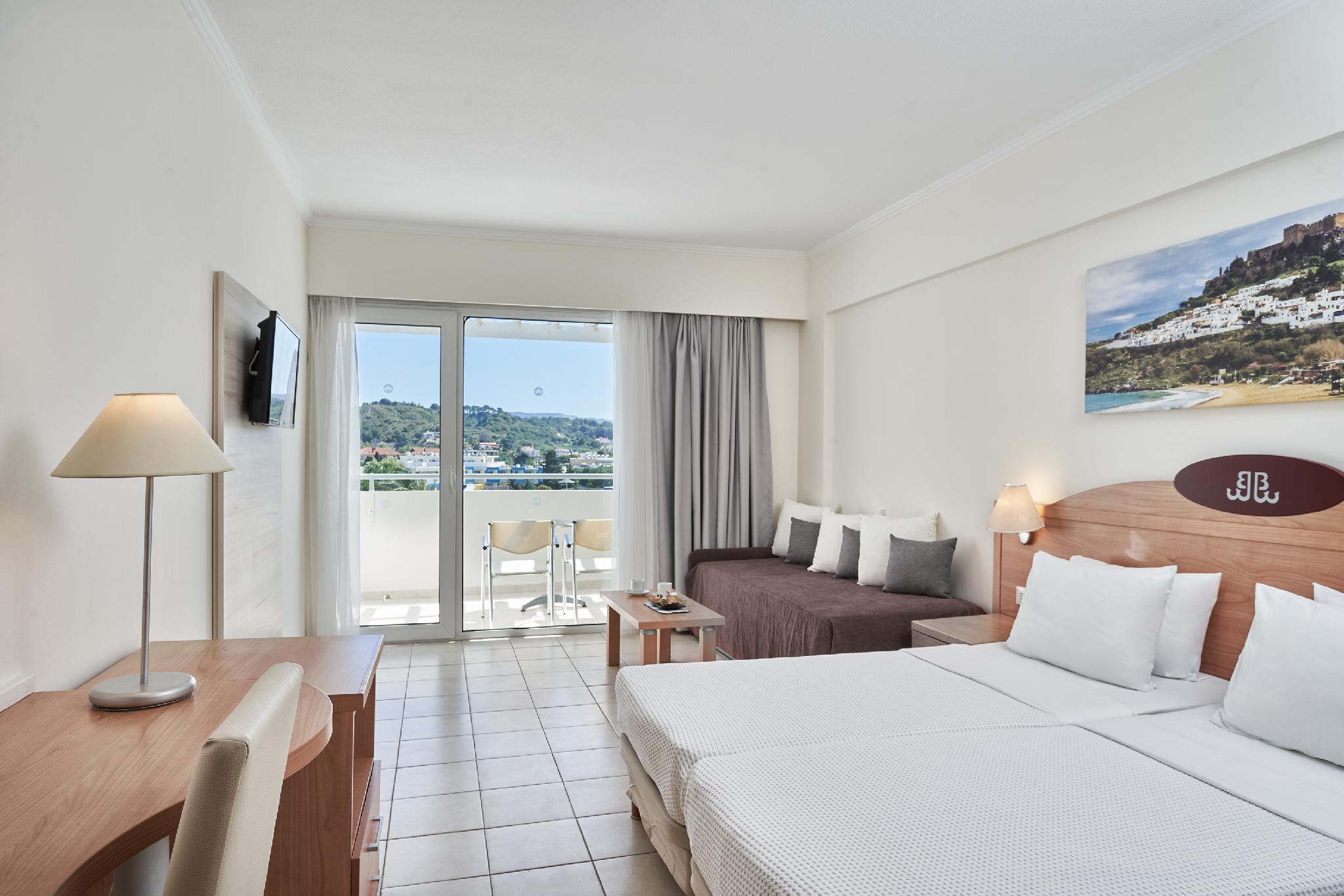 DOUBLE ROOM LAND VIEW