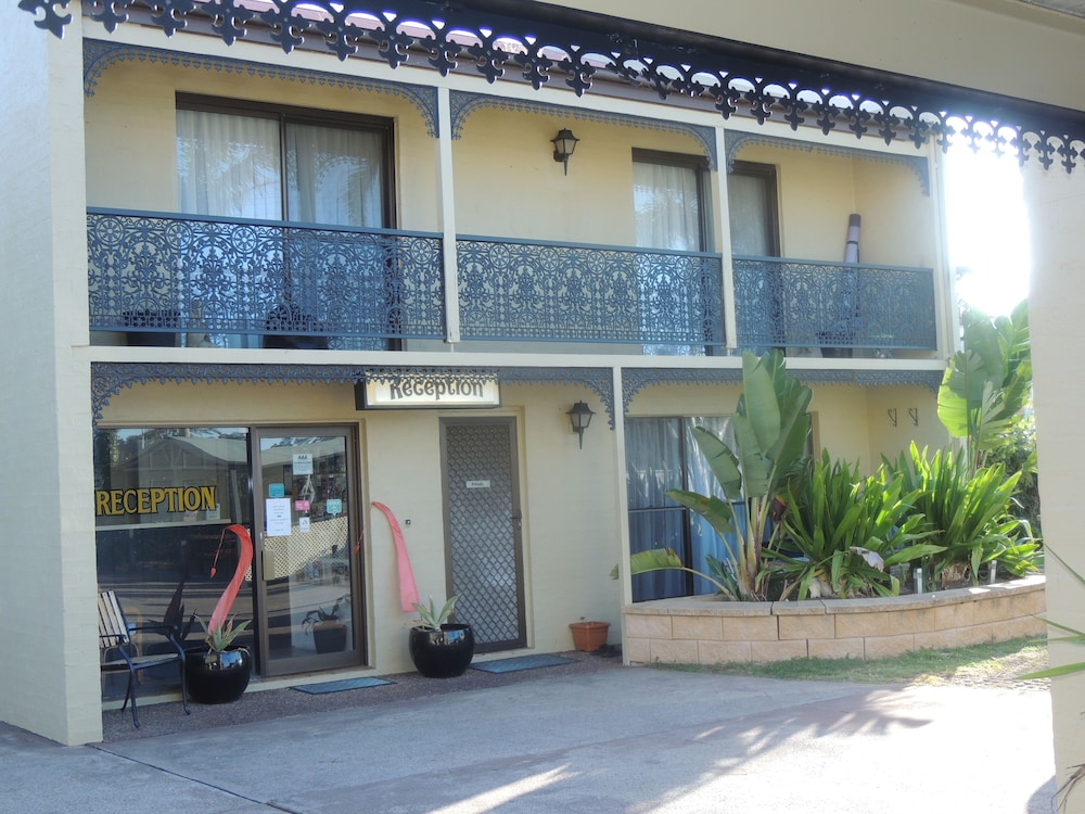 ARGYLE TERRACE MOTOR INN 5/38