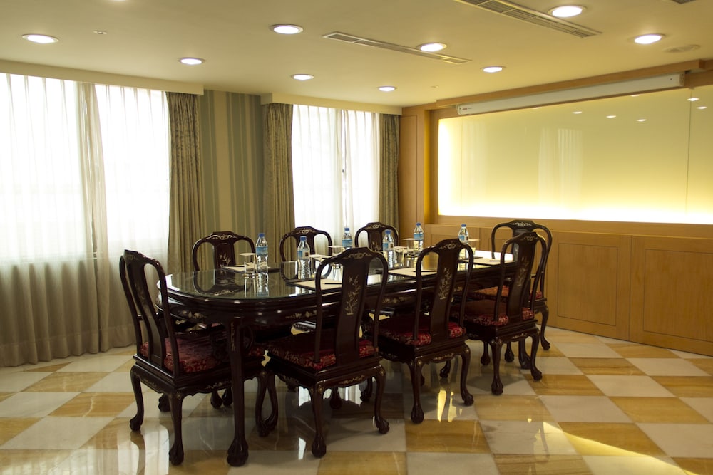Royal Seasons Hotel Taipei 41/50