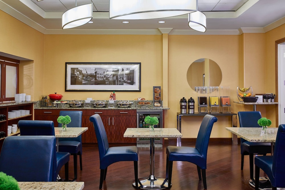 Renaissance Charlotte Southpark Hotel 57/65
