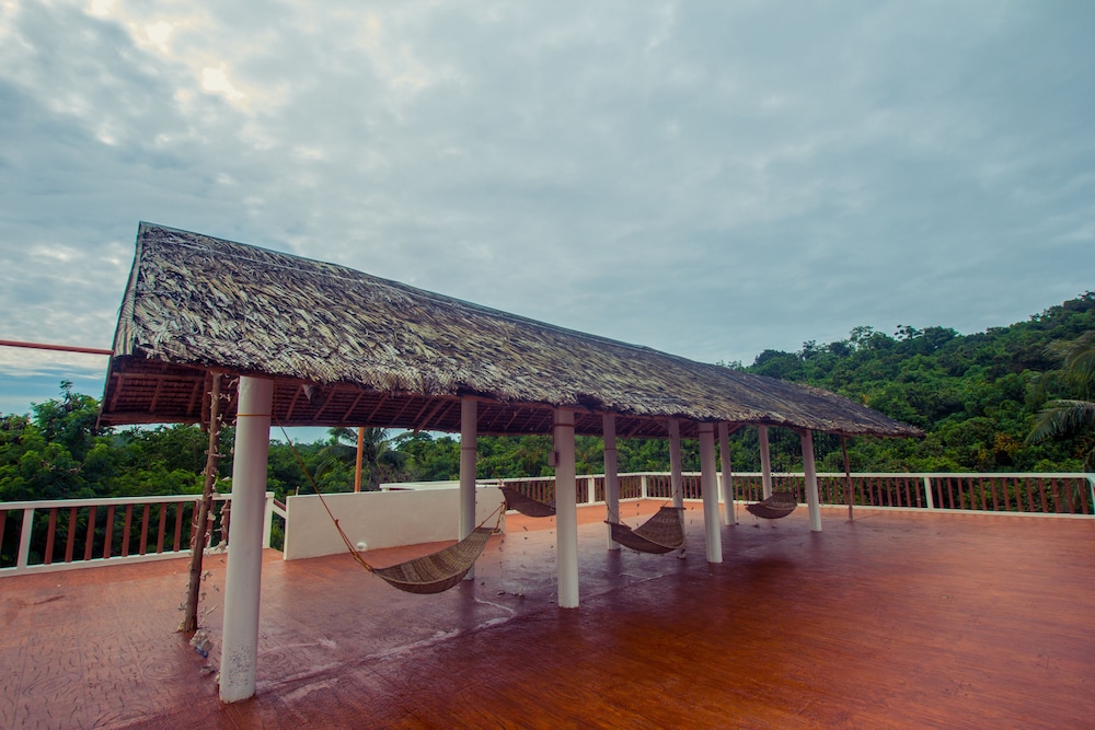 Oasis Resort And Spas 26/27