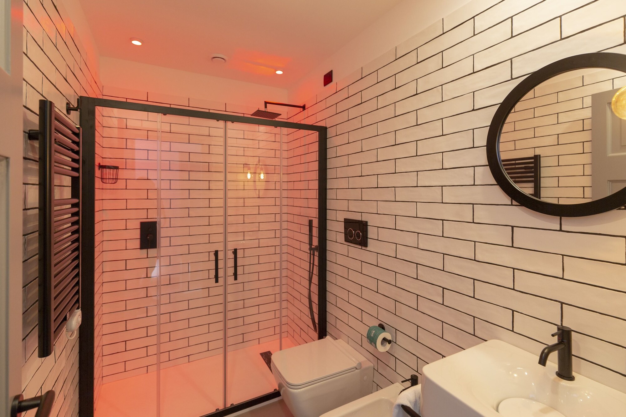 SUPERIOR, SUITE, KING BED, SEA VIEW, BATHTUB