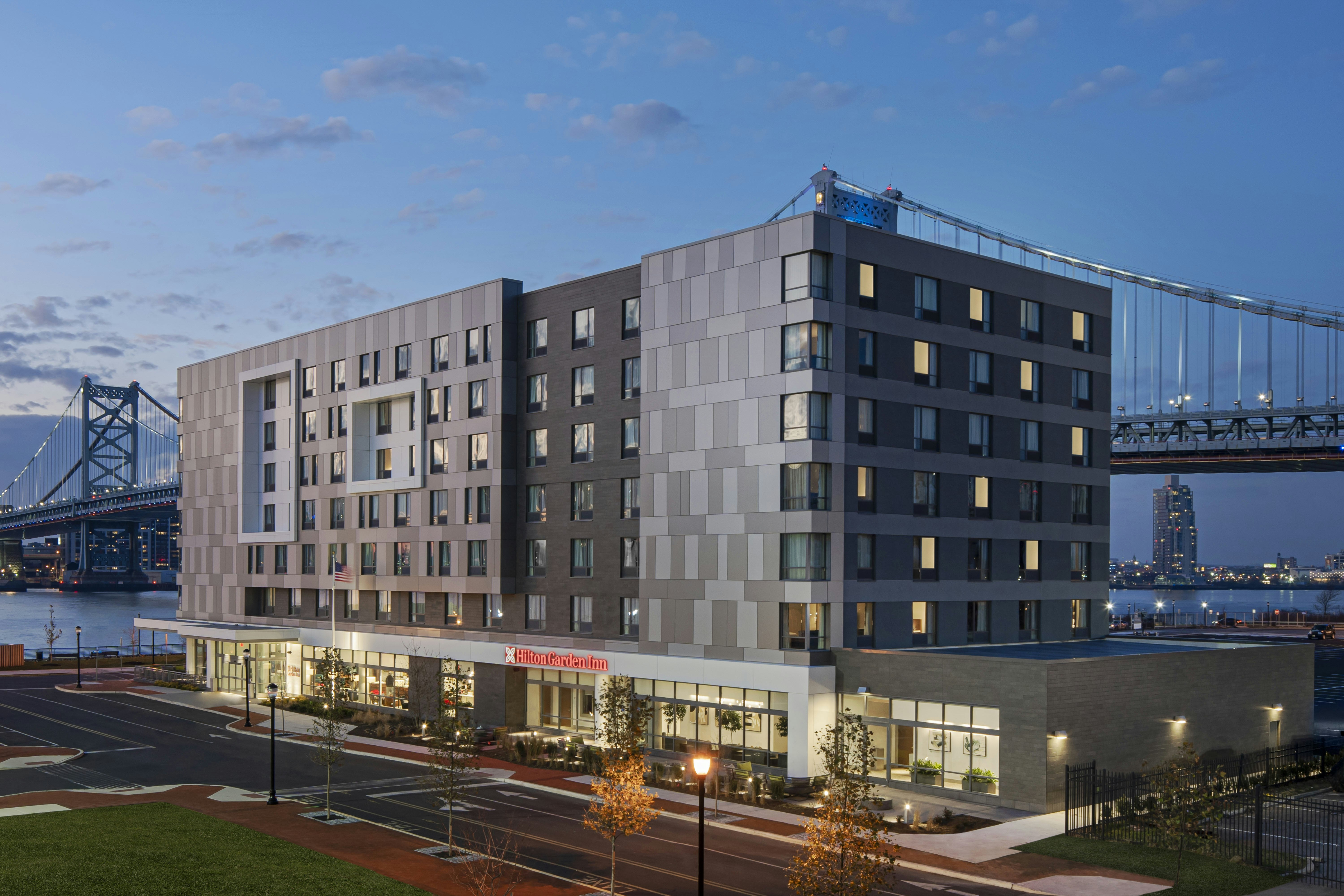 Hilton Garden Inn Camden Waterfront Philadelphia in CAMDEN - NJ