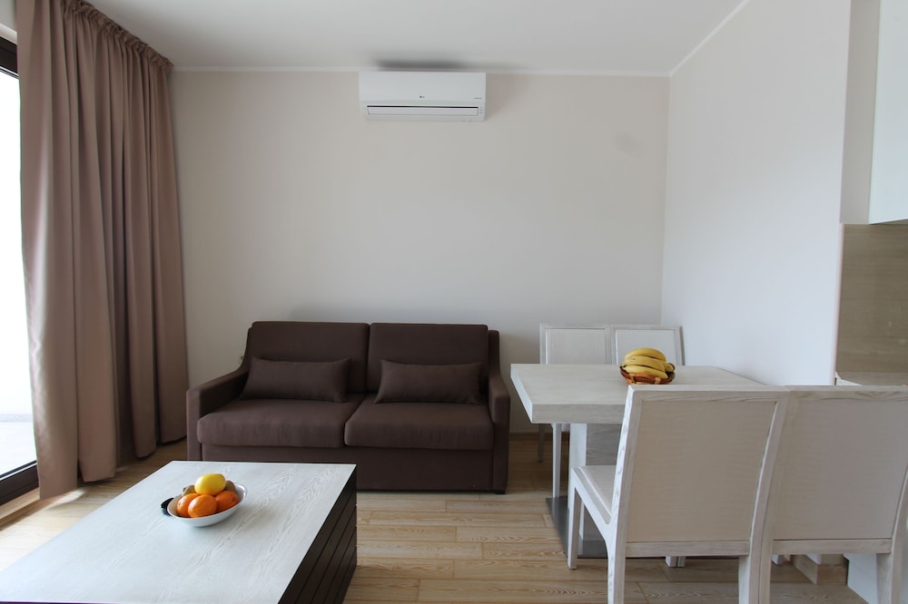 Apartments Aqua 43/66