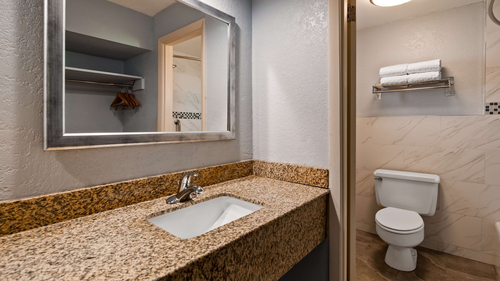 غرفة قياسية بسريرين كوين يُسمح فيها بالحيوانات الأليفة، Best Western Thunderbird Motel 5/8