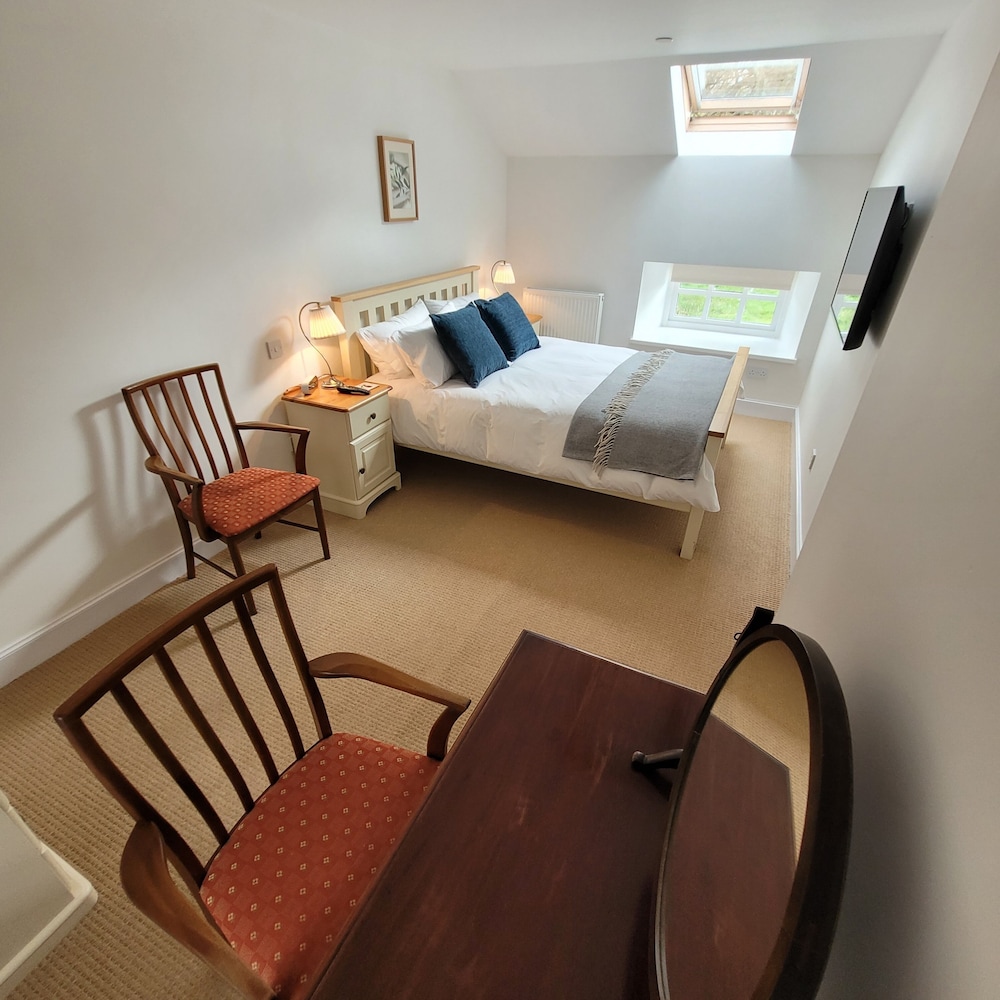 BIRCH, 2 BEDROOMS, COTTAGE