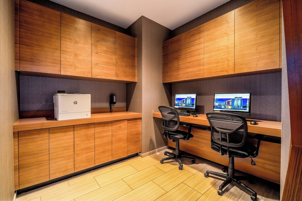 SpringHill Suites by Marriott Oakland Airport 27/33