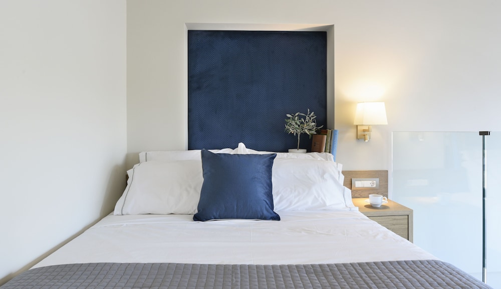 Serenity Suites 21/50
