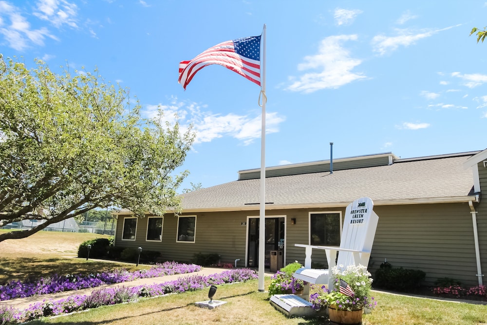 Brewster Green Resort, a VRI resort 3/50