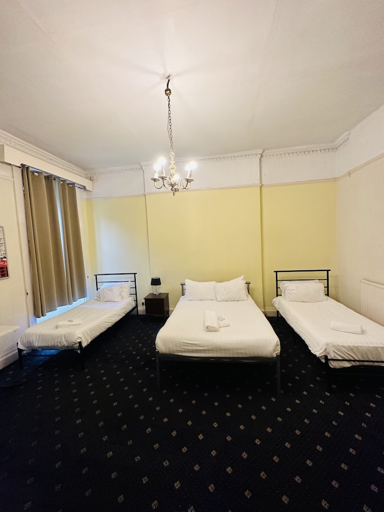 Thanet Hotel Annex 20/46