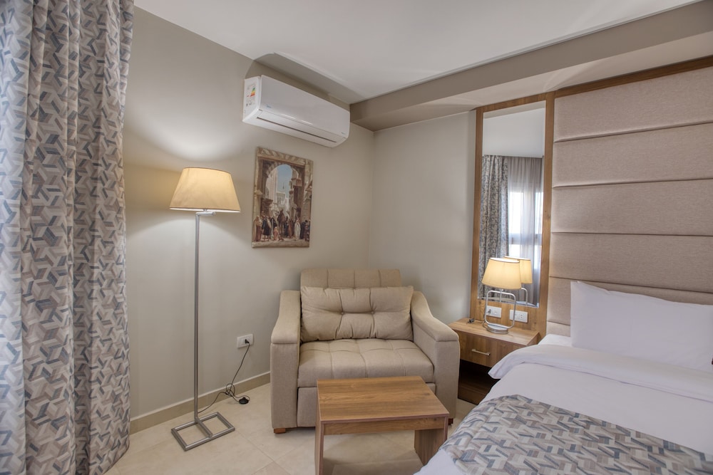 NOZOL PYRAMIDS HOTEL 27/59