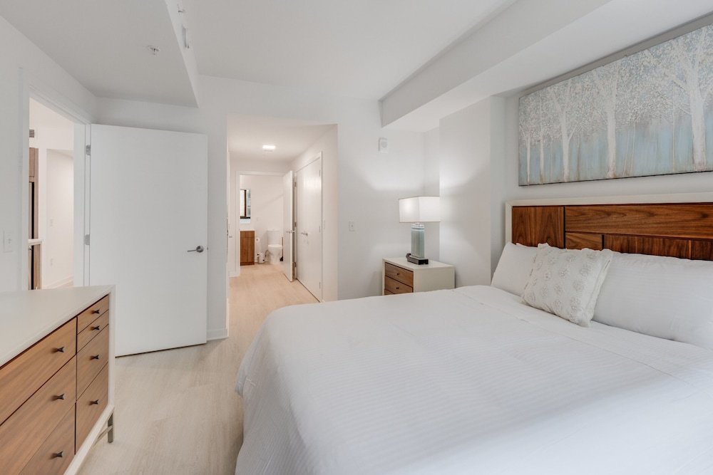 Global Luxury Suites at Capitol Hill 11/49