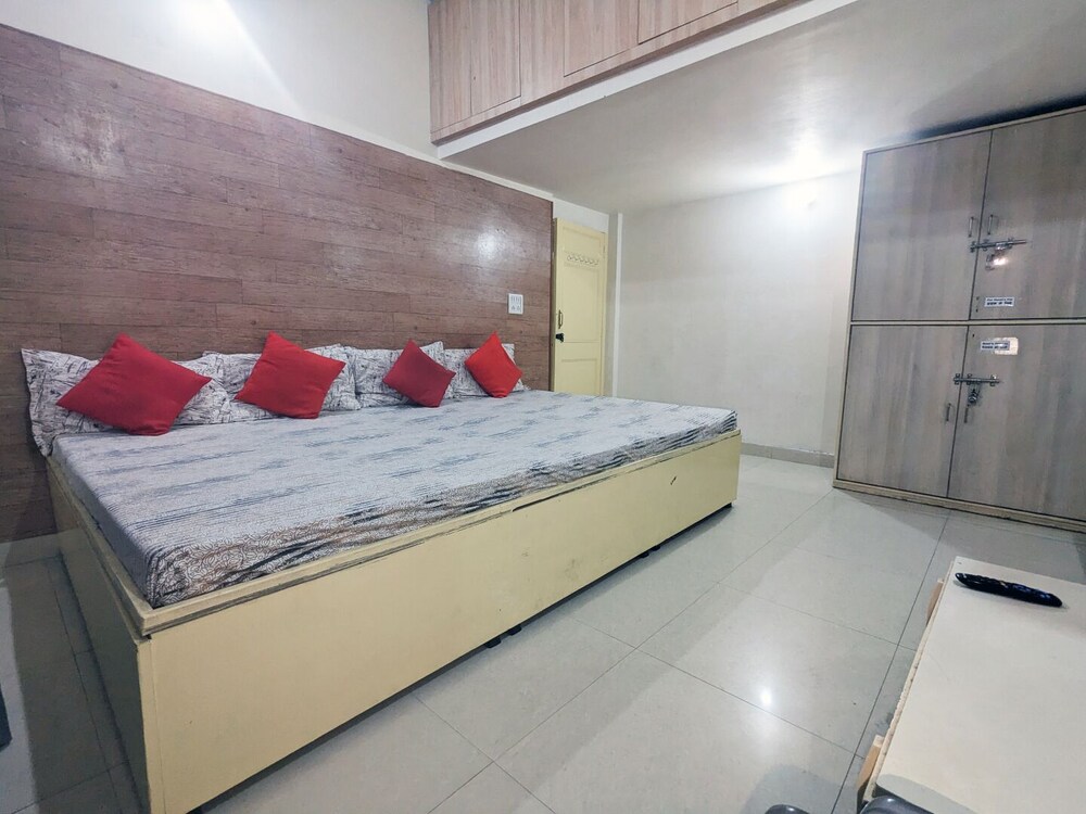 Abode Homestay 16/30