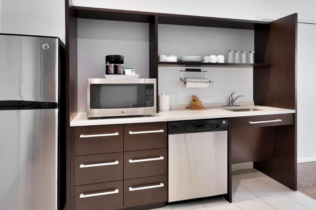 جناح بسريرين كوين مع أريكة لذوي الإعاقة، Home2 Suites By Hilton Houston/Katy 5/5