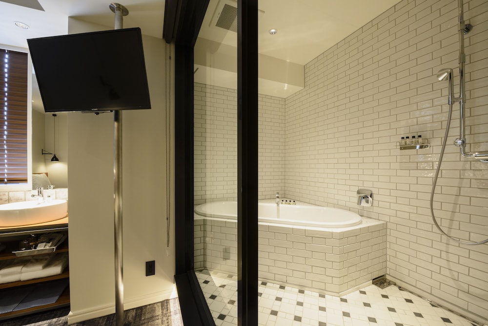 Ebisuholic Hotel 62/65