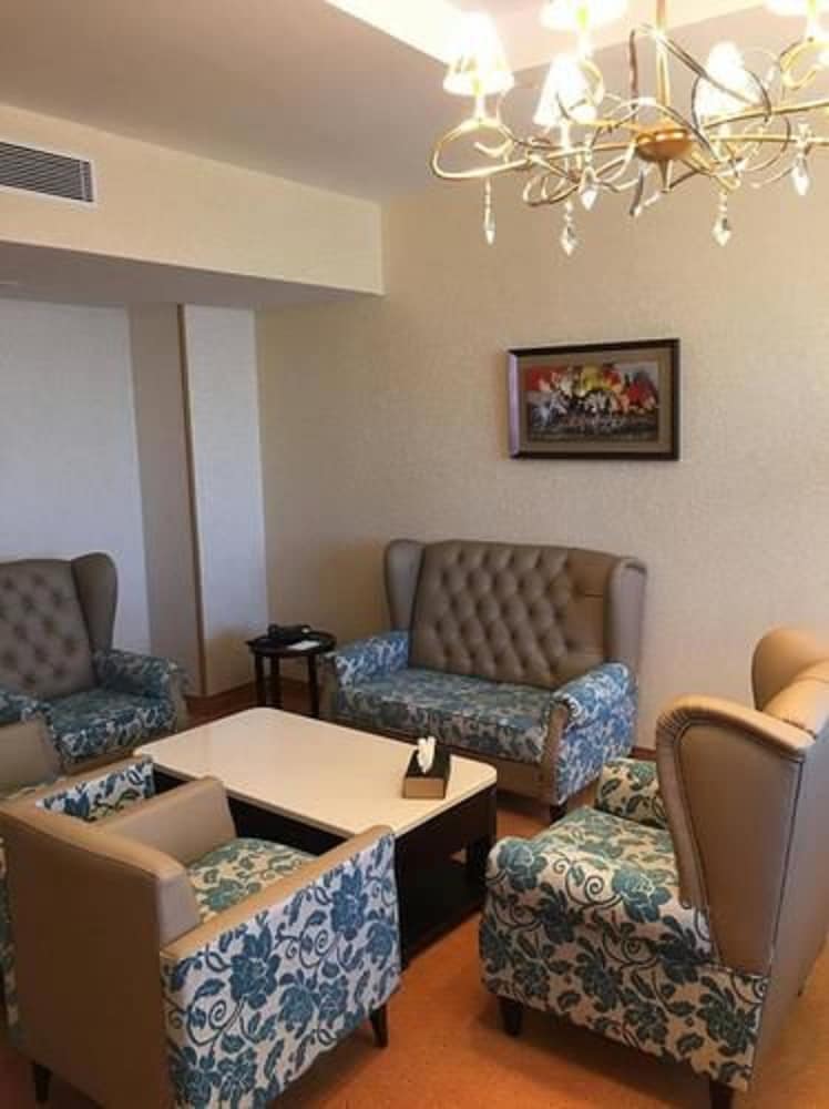 New Day Hotel 30/55