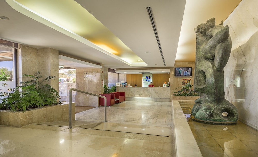 Lobby at Interpass VAU Hotel, PORTIMAO