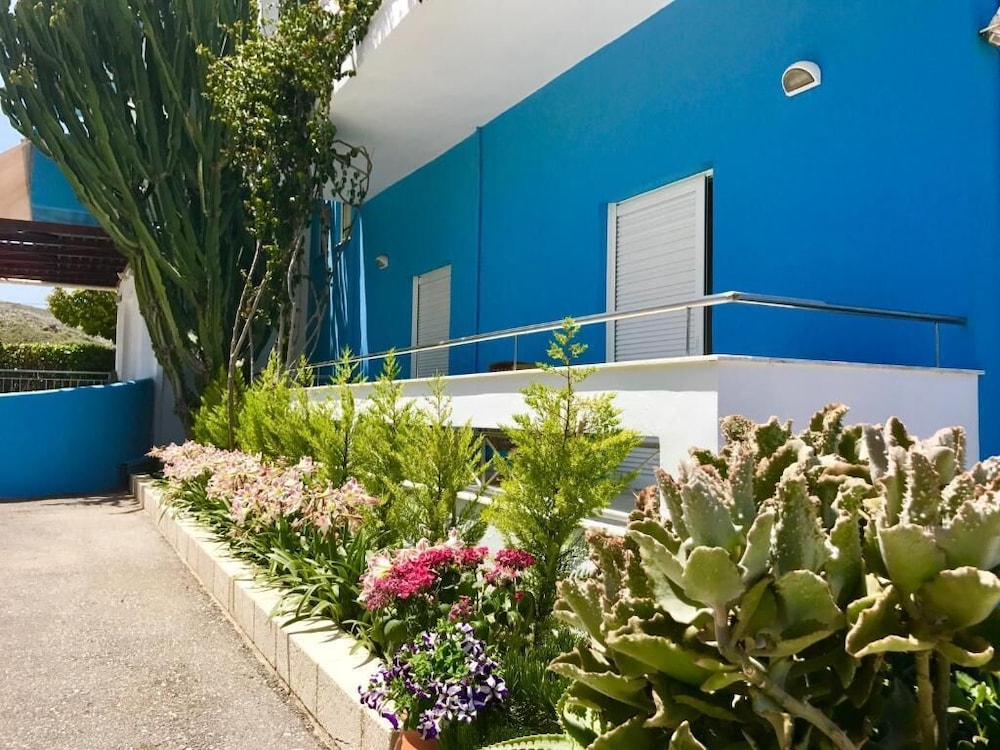 Kanakis Apartments 67/74