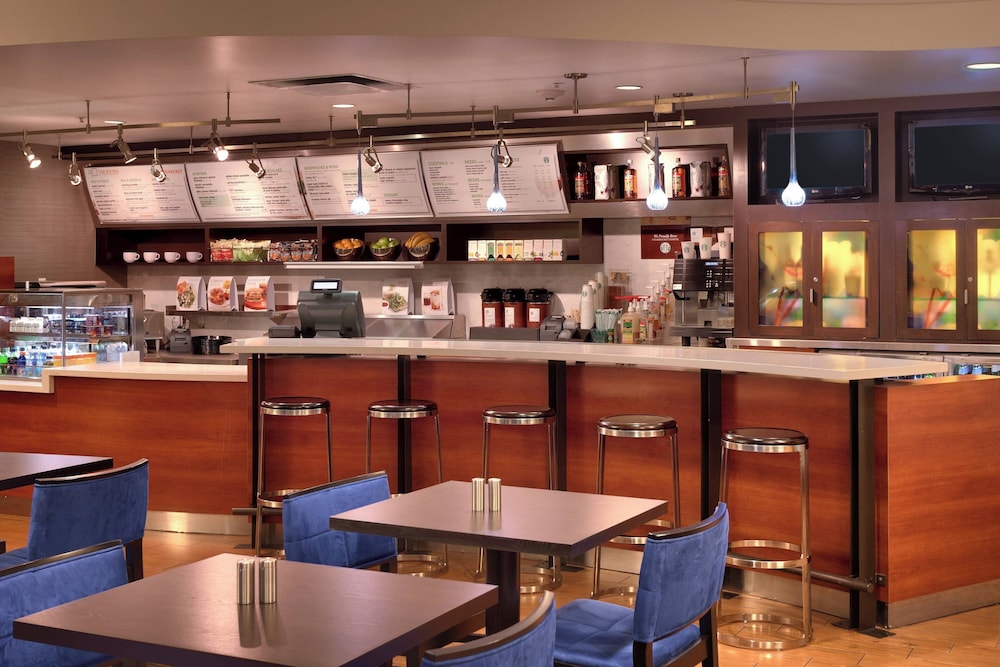 Courtyard by Marriott Kansas City Shawnee 48/71