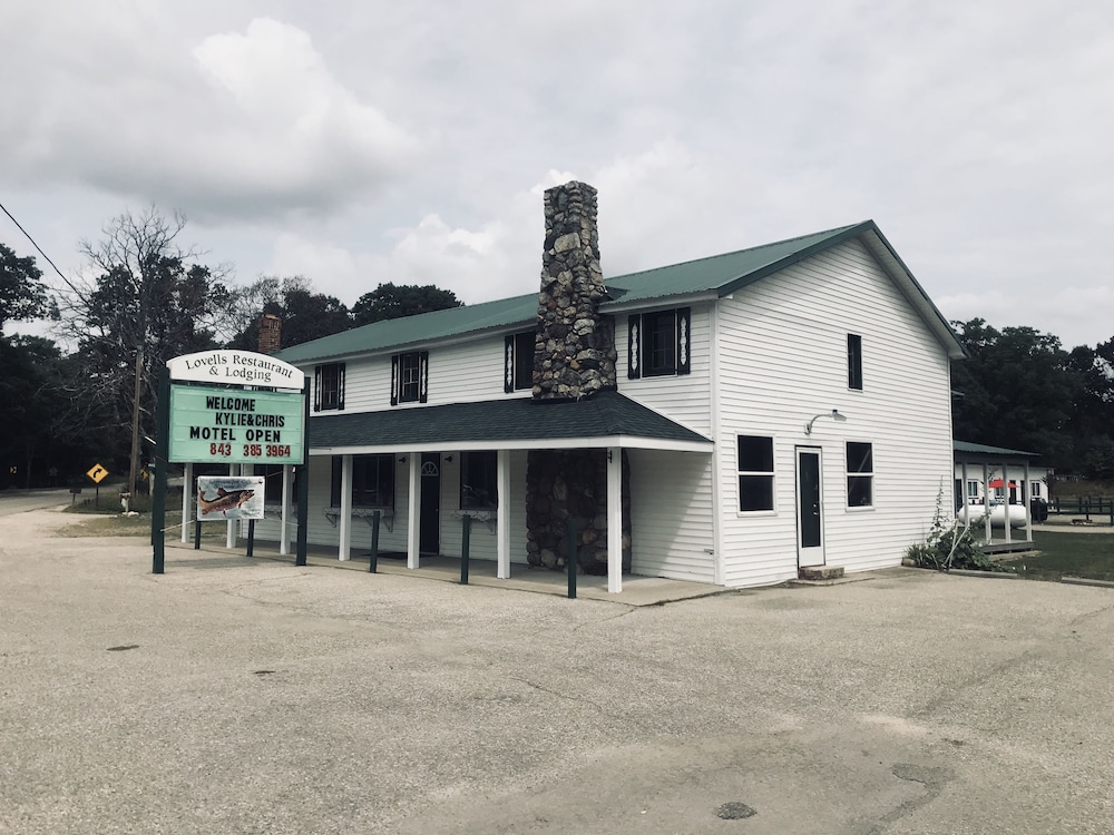 Riverview Inn 1/25