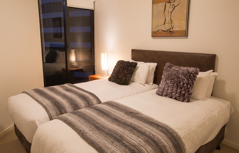 Accent Accommodation at Docklands Melbourne 9/50
