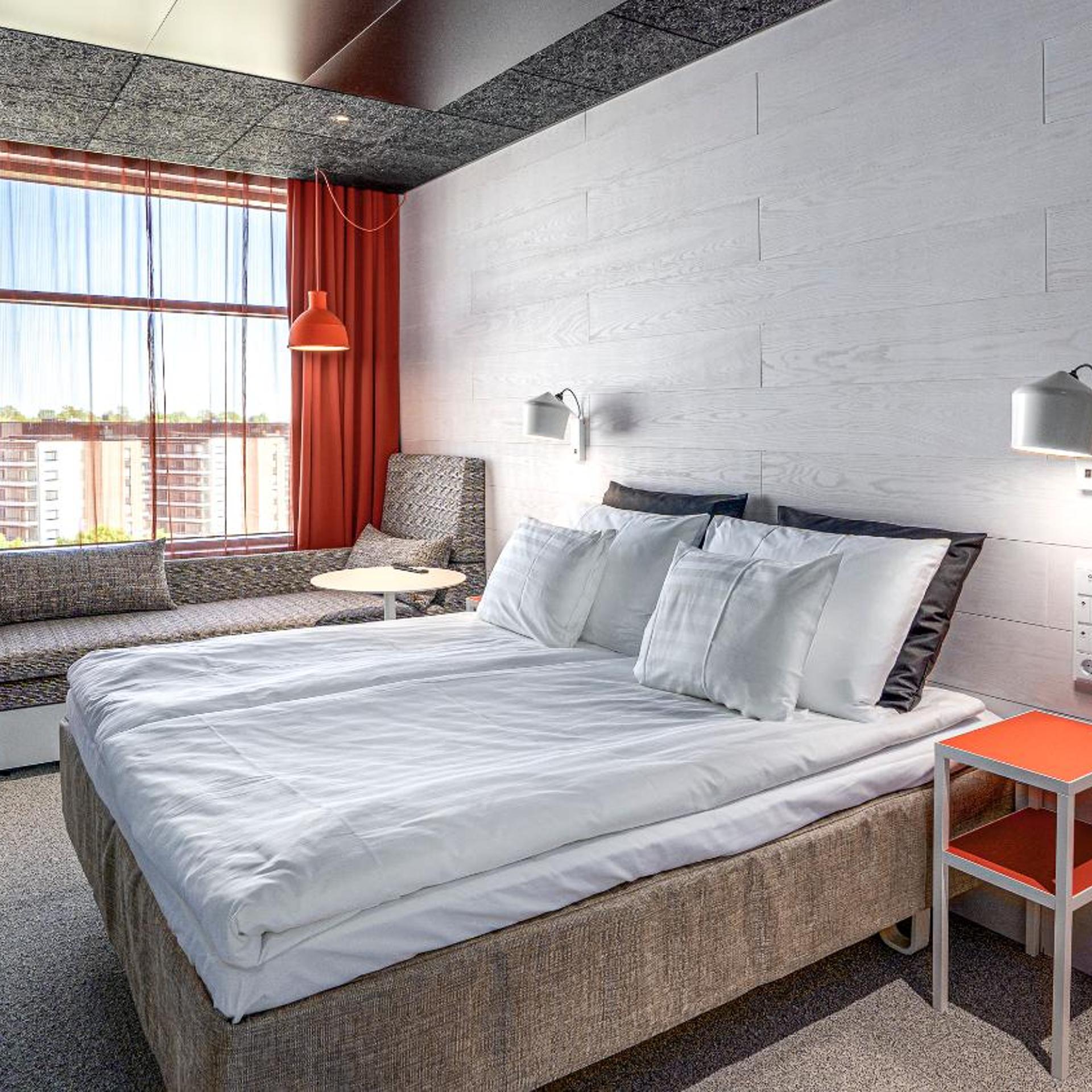 غرفة قياسية بسرير كينج مع أريكة، Original Sokos Hotel Kupittaa 2/10
