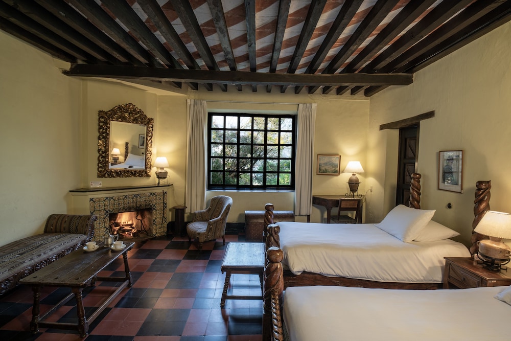 Mayan Inn 24/64