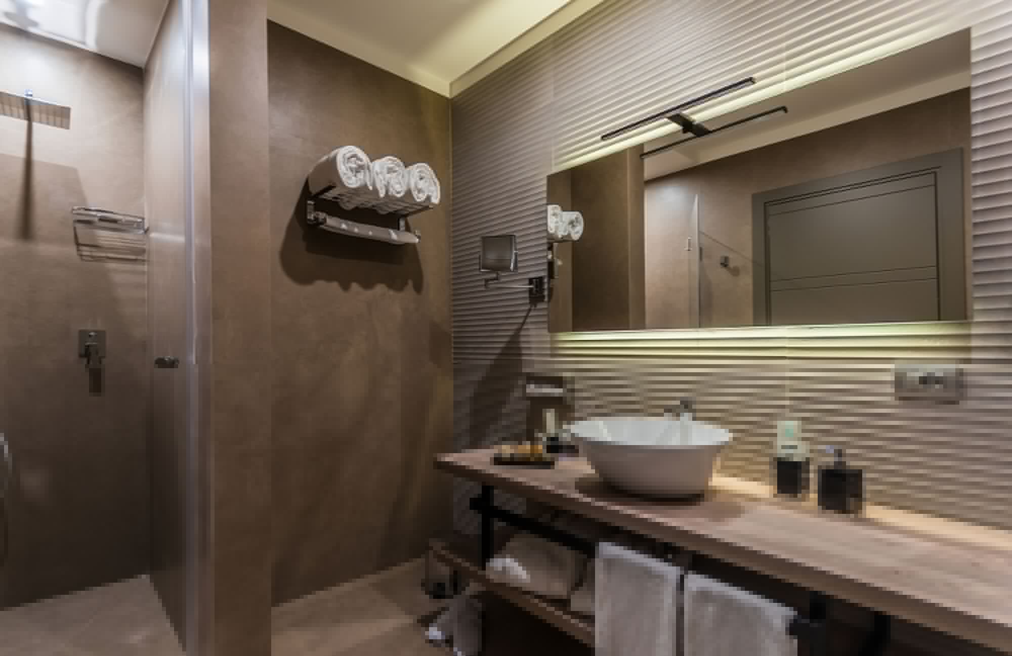 غرفة كلاسيكية بسرير كوين، Lifestyle Hotel Matilde Naples 4/5