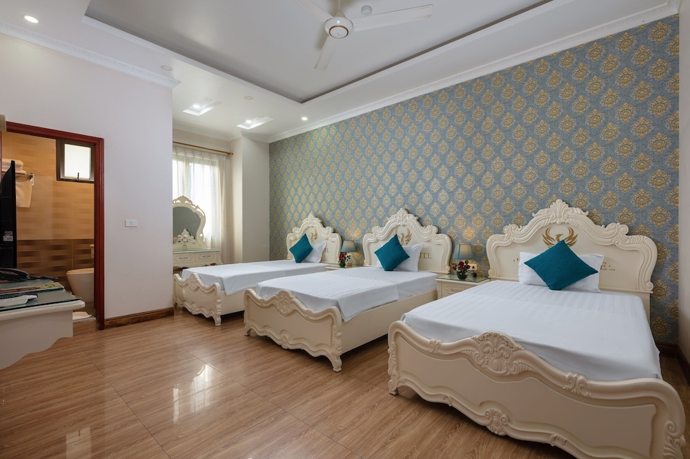Phoenix Hotel Ha Long 17/50