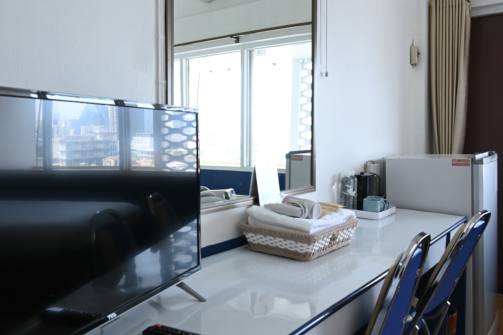 The Krungkasem Srikrung Hotel 41/65