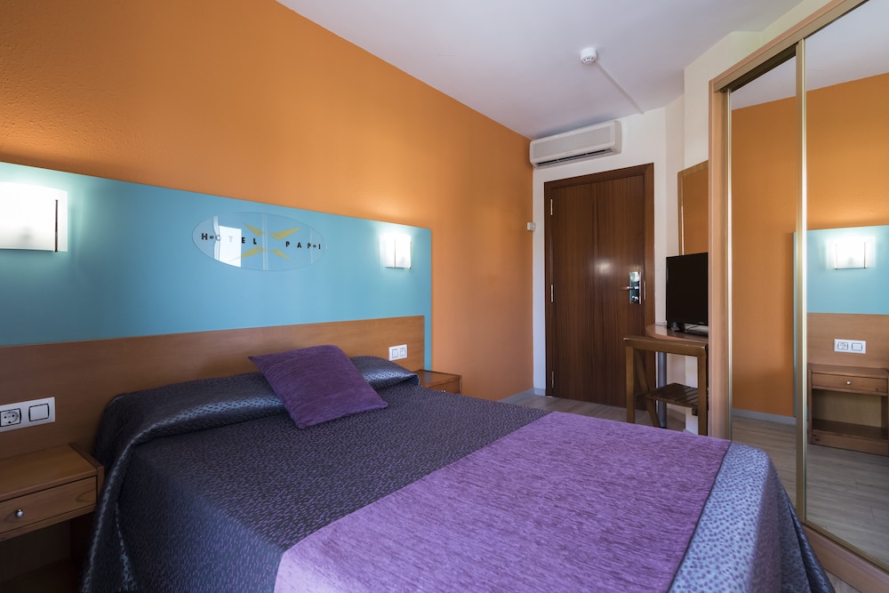 Papi Hotel 32/68