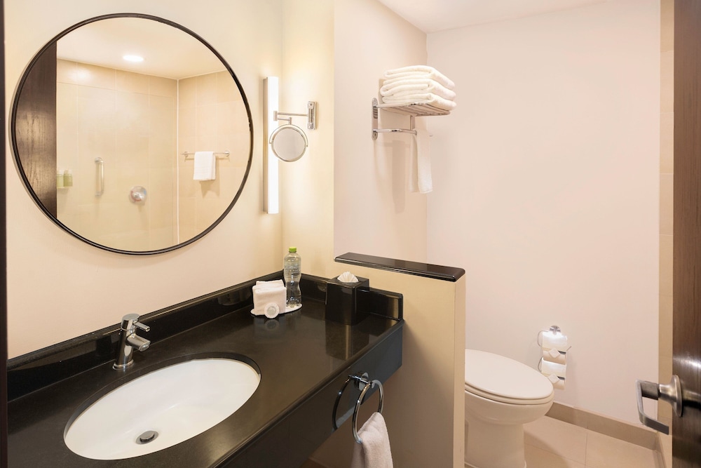 Fairfield Inn By Marriott Los Cabos 48/48