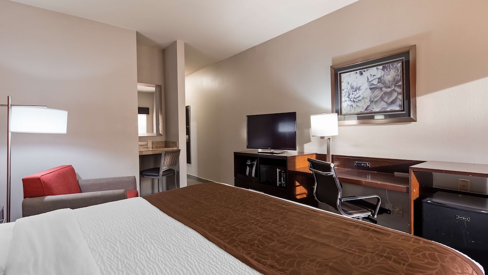 Best Western Plus Lee S Summit Hotel Suites 17/44