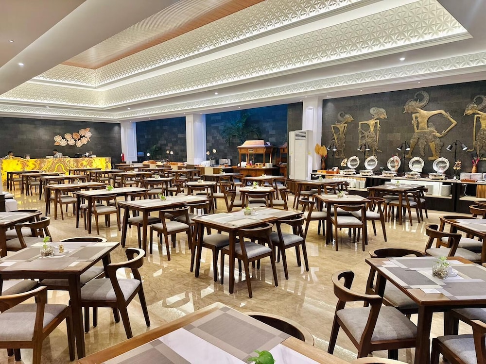 The Malioboro Hotel & Conference Center 32/42